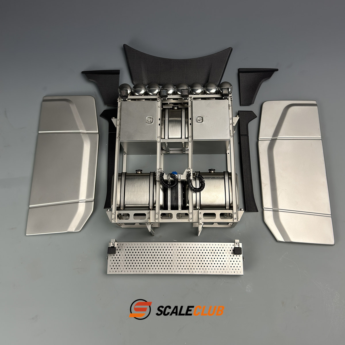 Estante de equipo de cabina de - Heavy Equipment Hauler reseña y precio